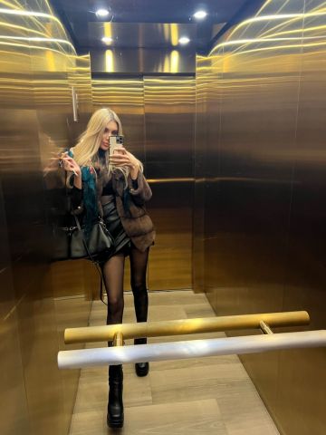 Илона Горячая Штучка